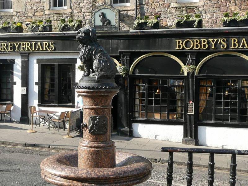 edinburgh-greyfriars-bobby-4