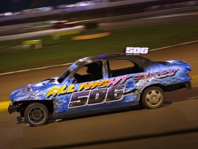 ovalracing-4920251_1280-4